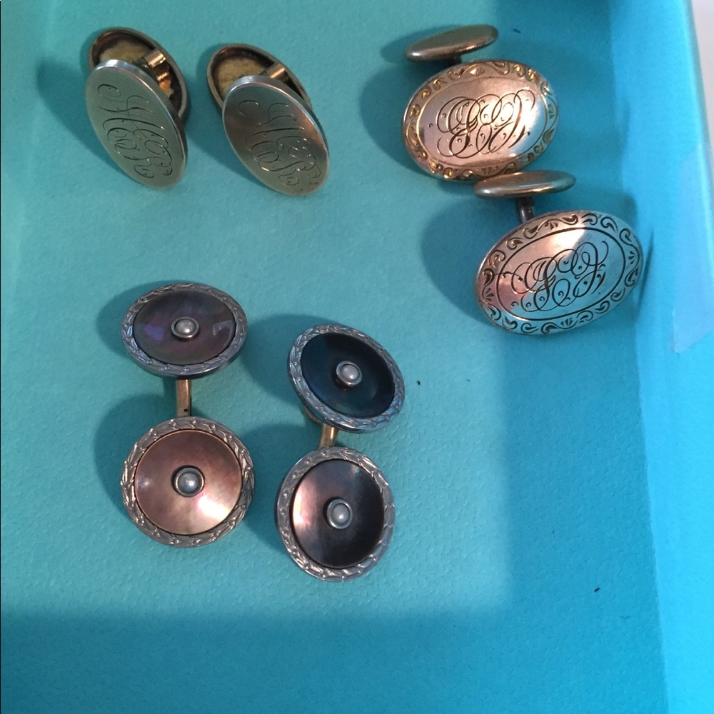 Men’s cuff links